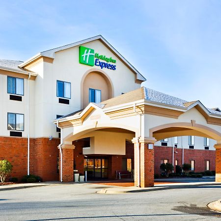 Holiday Inn Express Forest City By Ihg Exteriér fotografie