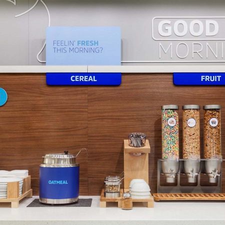 Holiday Inn Express Forest City By Ihg Exteriér fotografie