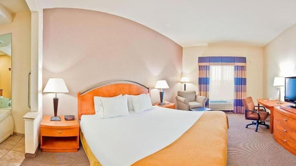 Holiday Inn Express Forest City By Ihg Exteriér fotografie