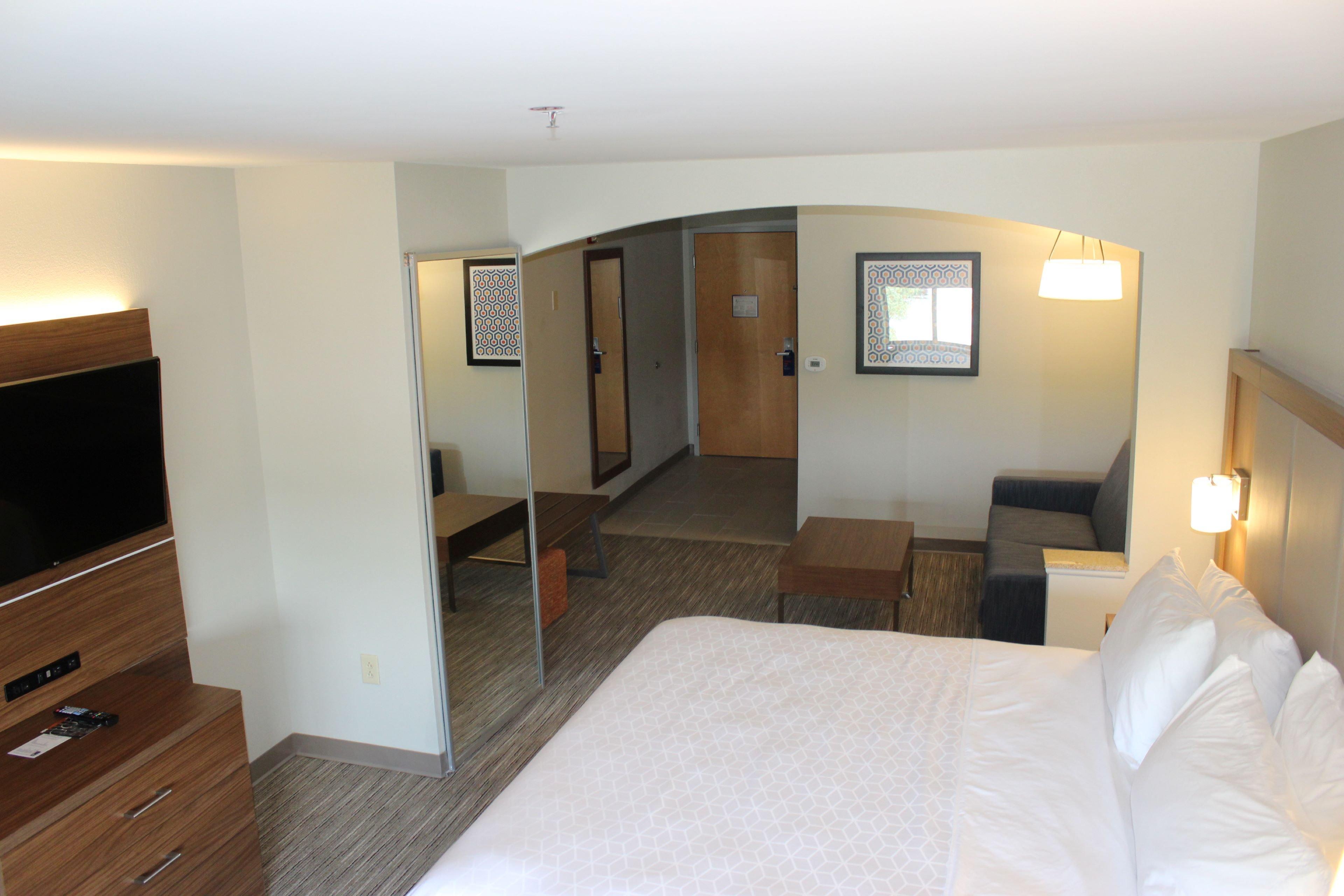 Holiday Inn Express Forest City By Ihg Exteriér fotografie
