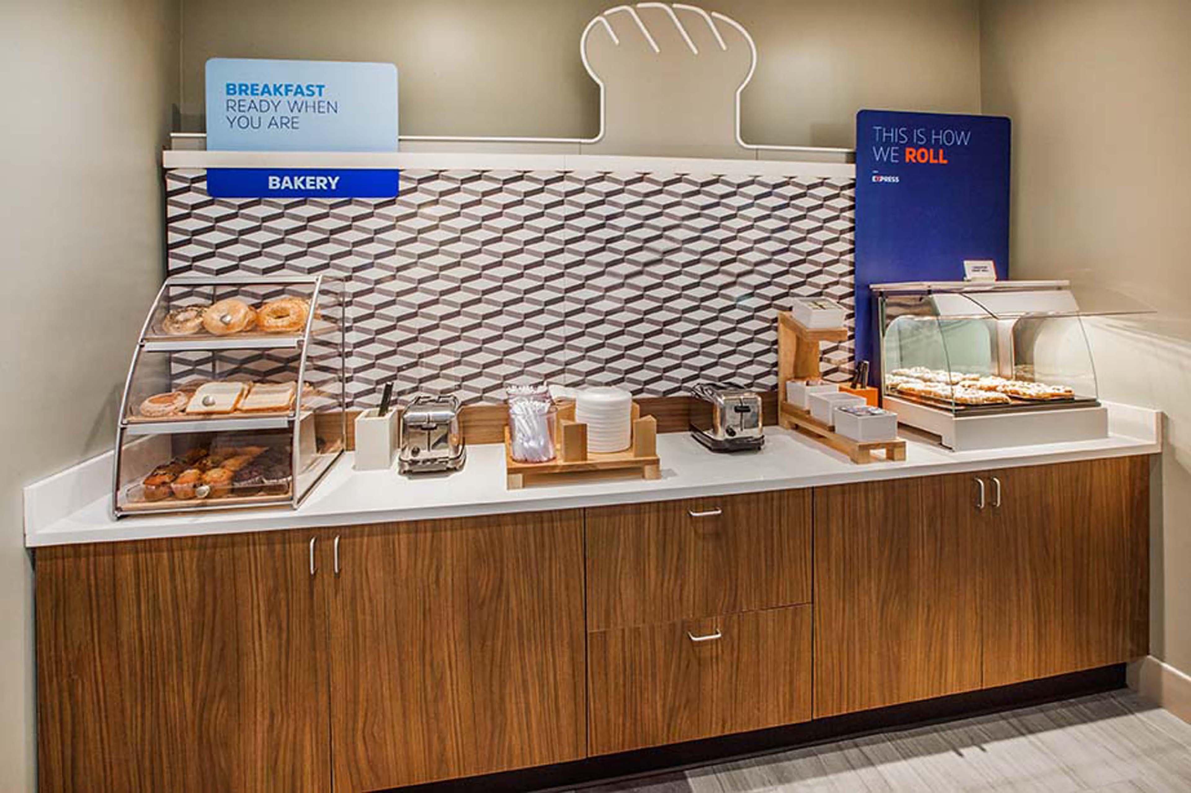 Holiday Inn Express Forest City By Ihg Exteriér fotografie